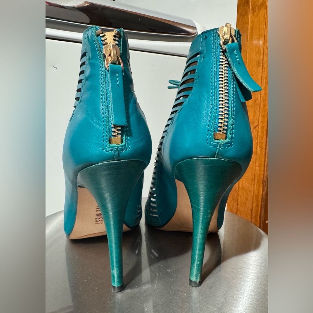Nine West Women’s Strappy Heeled Sandals Size 8 - Picture 4 of 5